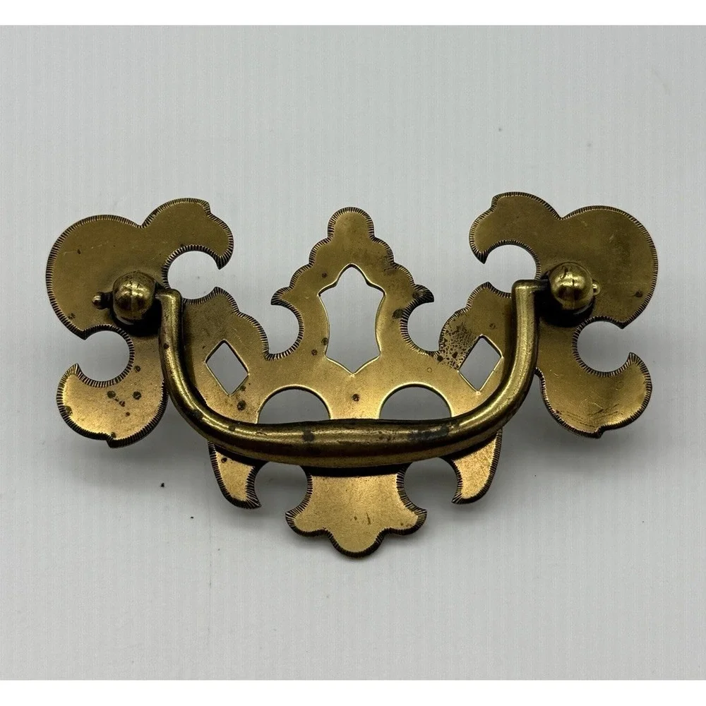 Ethan Allen Georgian Court 2.5 inch Brass Bail Pull handle